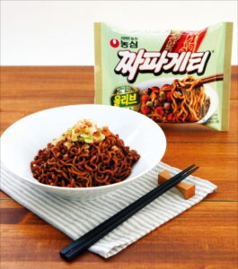 Chapagetti, nongshim, ramen, chapagetti ramen,noodles, jjajang, black bean sauce, рамен, корейский рамен, купить рамен, корейские продукты, чапагетти, рамен чапагети. соус чаджан, соус из черных бобов, купить рамен украина, купити рамьон, чапагетті, корейський рамьон